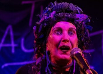 “Ah! Oh! Ah! Oh!” Lene Lovich performs rare Brighton concert