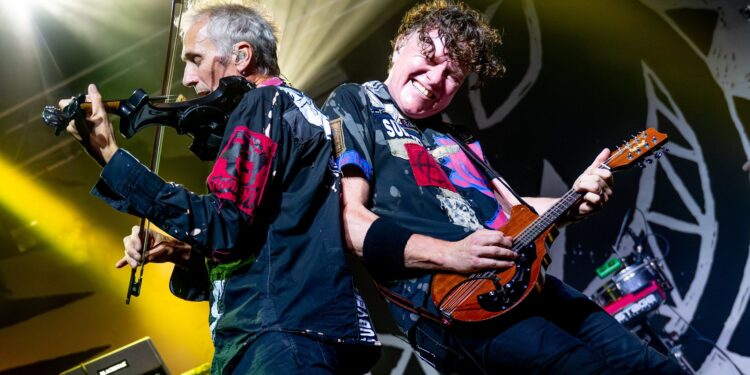 Levellers at De La Warr Pavilion, Bexhill-on-Sea 19.7.25 (pic Sara-Louise Bowrey) ‘Summer Nights By The Sea’ with the Levellers in Bexhill