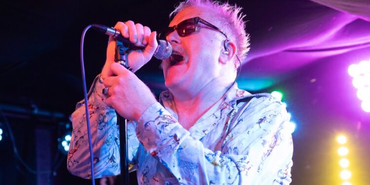 Cud at The Hope & Ruin, Brighton 26.7.25 (pic Petra Eujane) It’s ‘One Giant Love’ for Cud at Brighton concert