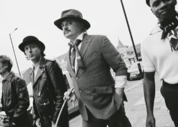 The Libertines announce intimate warm-up show