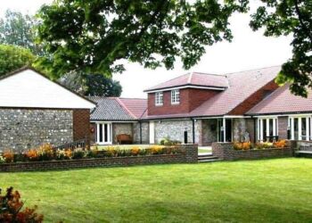 Get ‘Alive At The Barn’ this Friday & Saturday