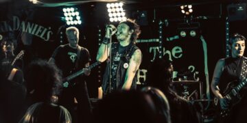 ‘In Darkness You Will Feel Alright’ with Horror Vacui