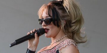 A ‘Vicious Delicious’ evening with Luvcat at Resident