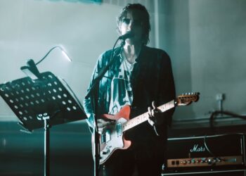 Spiritualized crash-land at Worthing’s Assembly Hall