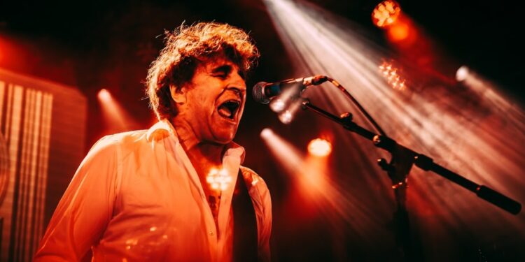 Chameleons shine their ‘Arctic Moon’ over Brighton