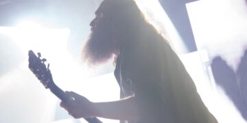 The Limiñanas seriously psych-out on final night of 37 date tour