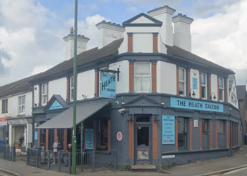 Man arrested as pub assault victim dies