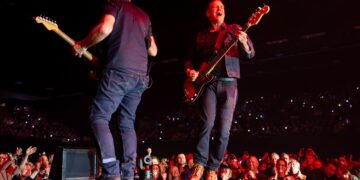 Bryan Adams’ Brighton concert has elements of a huge stadium event