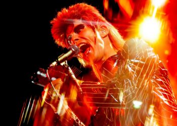 Tributes – Day 2 of 3: Absolute Bowie perform David Bowie set at Concorde 2