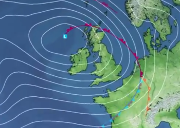 A wet and windy weekend ahead, Met Office warns