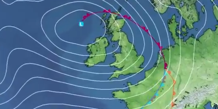 A wet and windy weekend ahead, Met Office warns