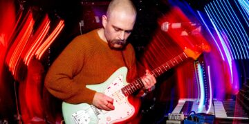 Three contrasting acts light up The Rossi Bar with a night of discovery