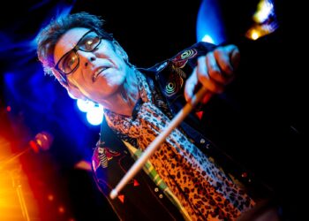 There’s a ‘Rumble In Brighton’ from Starcat supergroup