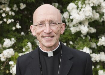 Bishop of Chichester to retire after 14 years