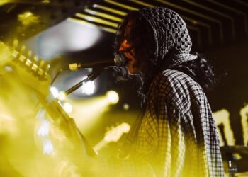 It’s ‘Easy’ to like Bleary Eyed