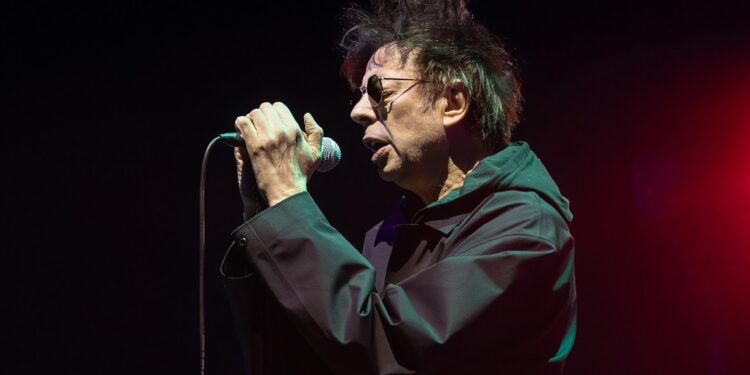 Between drama and dreams, the Bunnymen can still cut it
