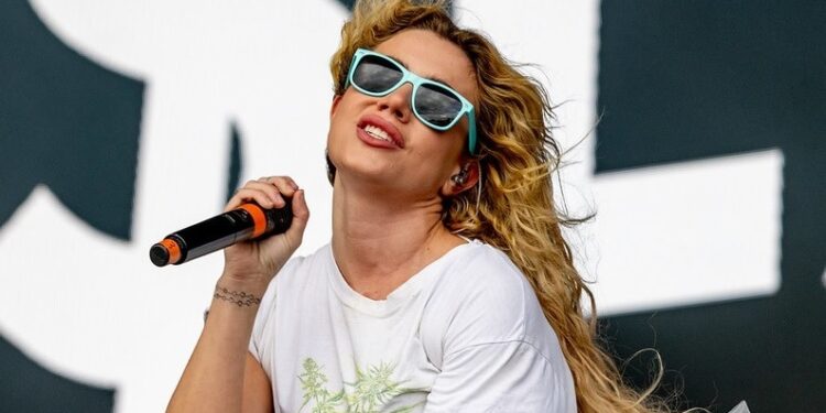 $layyyter (pic Sara-Louise Bowrey) SLAYYYTER announces new album & tour