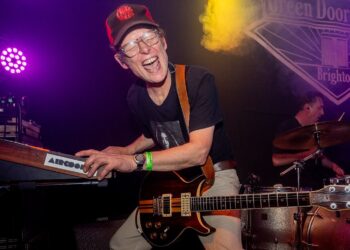 Aircooled play Brighton in support of third LP