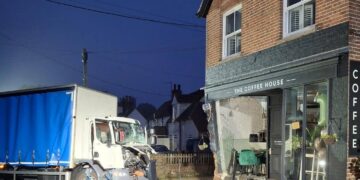 Lorry crashes into shop