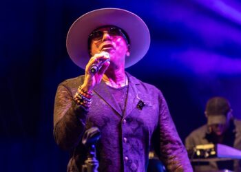 “A Night To Remember” and it’s all gold from Shalamar & Gwen Dickey at Brighton Dome