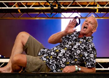 Home is where the rave is: Fatboy Slim triumphs again at ‘On The Beach’