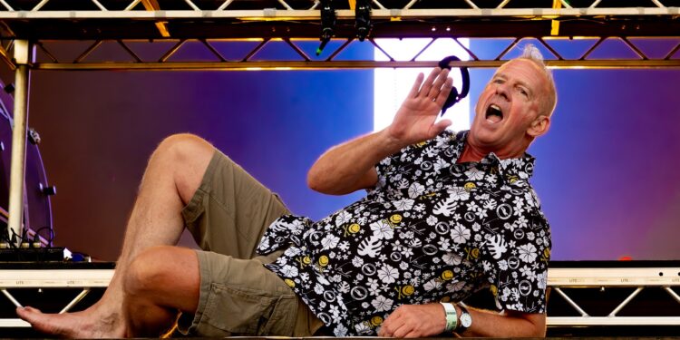 Fatboy Slim at ‘On The Beach’, Brighton Beach 17.7.26 (pic Sara-Louise Bowrey) Home is where the rave is: Fatboy Slim triumphs again at ‘On The Beach’