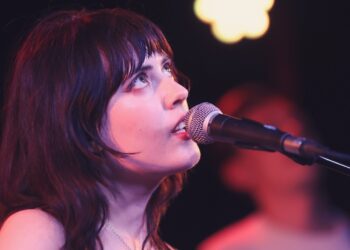 Opal Mag delivers an assured, expansive headline performance at The Prince Albert