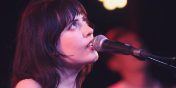 Opal Mag delivers an assured, expansive headline performance at The Prince Albert
