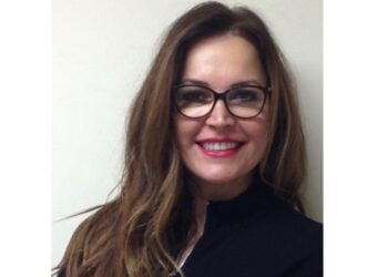 Fraudulent dentist goes on the run after scamming NHS for £92k