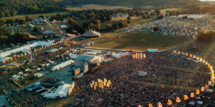 Sign falls, kills one and injures several others at festival