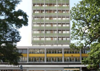 Plans for 11-storey block of flats refused
