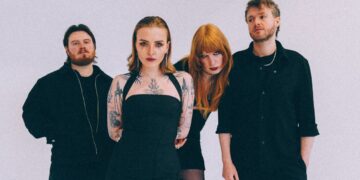 Listen up Darkwave fans – Mercy Girl are heading out on tour!