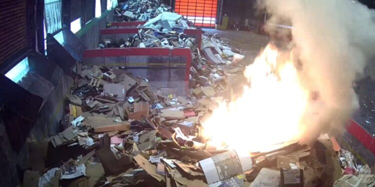 Keep vapes, batteries and other electricals out of household rubbish, residents urged