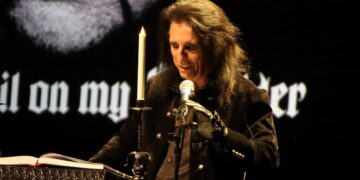 Alice Cooper: ‘Devil On My Shoulder’ – A Date with the Godfather of Shock Rock