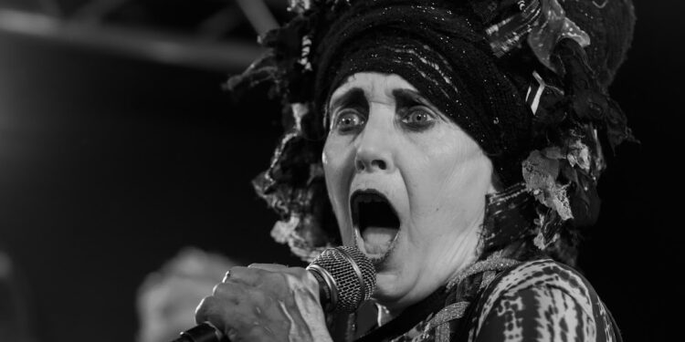 Lene Lovich at The Prince Albert, Brighton 25.10.26 (pic Petra Eujane) Lene Lovich plays to a packed house